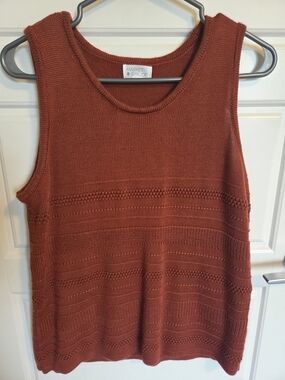 Market & Spruce Rust Sleeveless Textured Knit Sweater Top, Size M / L (18” Pit)